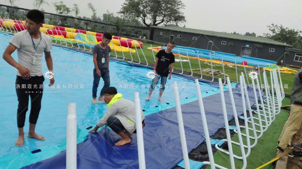 支架游泳池